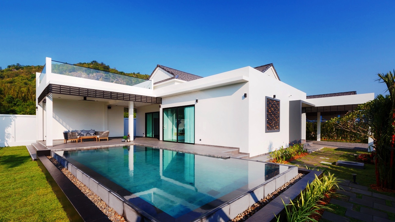 New Development Villa in Hua Hin near Sea & Golf
