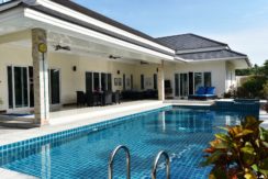 02 5x12 meter swimming pool with hot water Jacuzzi