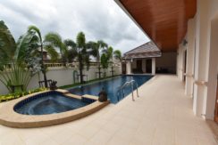 03 4x10 meter swimming pool with jacuzzi