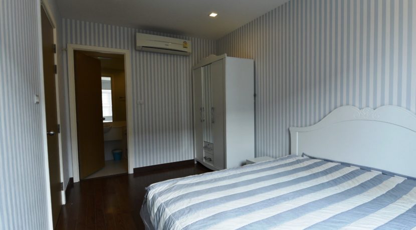 31 Bedroom with ensuite batcroom