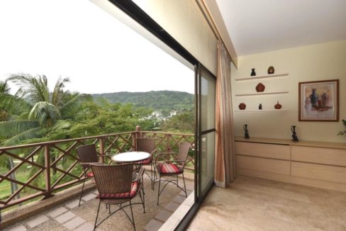 15 Large furnished balcony 1