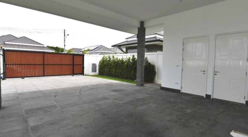 60 Covered double carpark with utility room