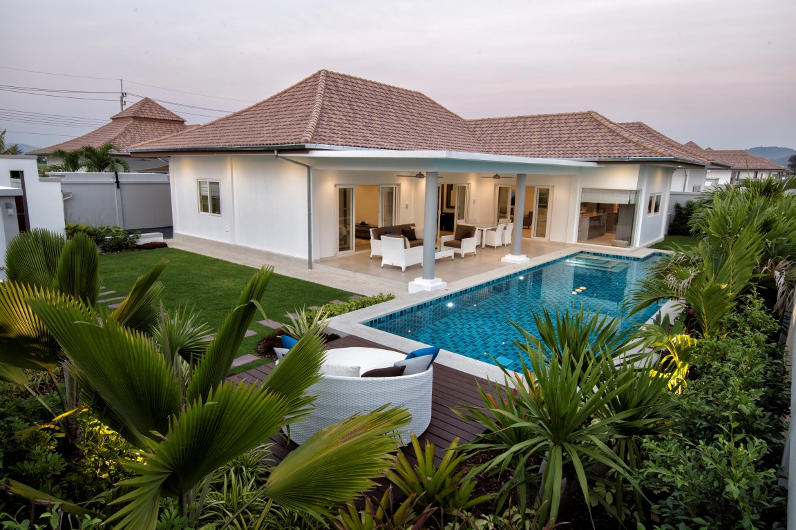 Brand new Luxury Villas in Hua Hin at Quiet Hillside Area