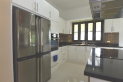 21 Fully fitted EU style kitchen
