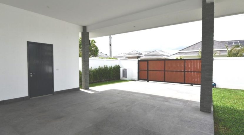 70 Covered double carpark with utility room