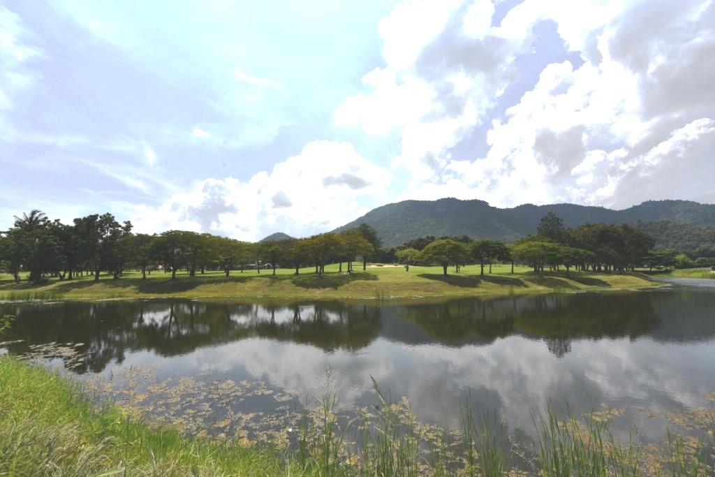 Lake view land at Palm Hills Golf Resort in Hua Hin