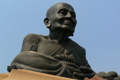 96 Wat Huay Mongkol Black Buddha