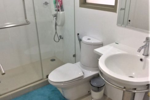 18 Bathroom