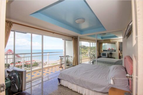 30 Master bedroom with view