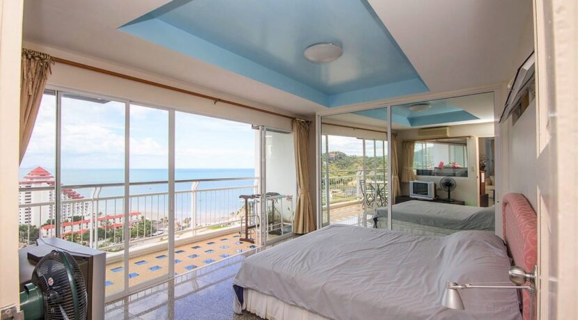 30 Master bedroom with view