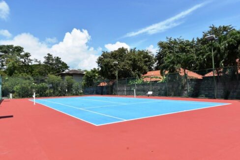 95 Tennis court