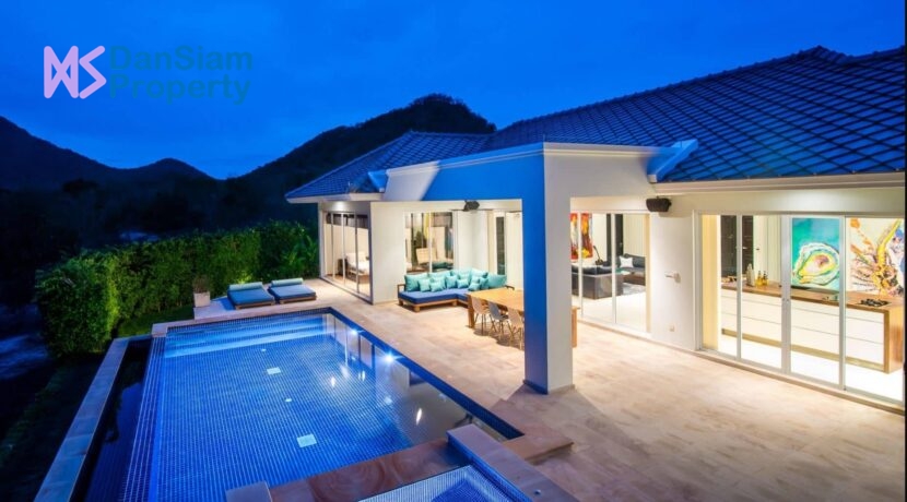03D Luxury pool villa exterior