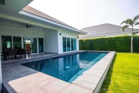 03 Luxury Pool Villa