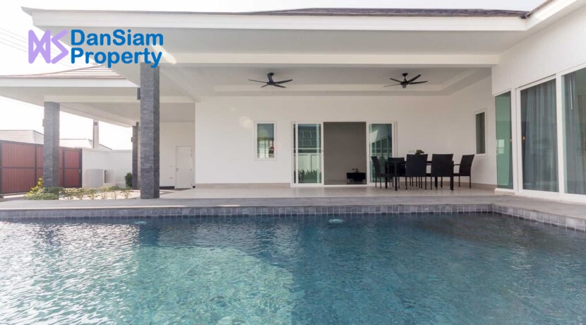 04 Luxury pool villa
