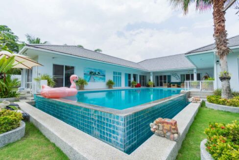 01 Luxury 5 Bed Pool Villa