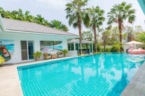03 Luxury 5-Bed pool villa