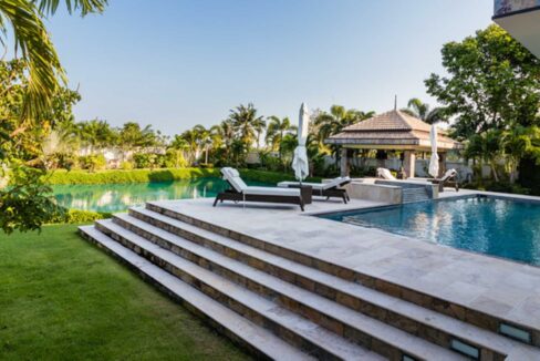 03B Luxury Bali-style pool villa