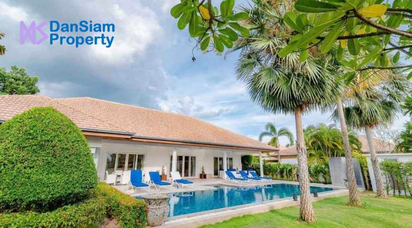 03 Luxury 3-Bed pool villa