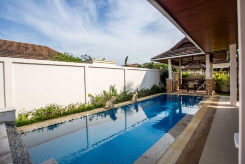 02 Thai-Bali style house