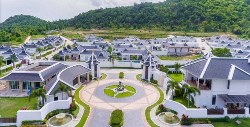 Paradise Luxury Pool Villa in Hua Hin at Falcon Hill