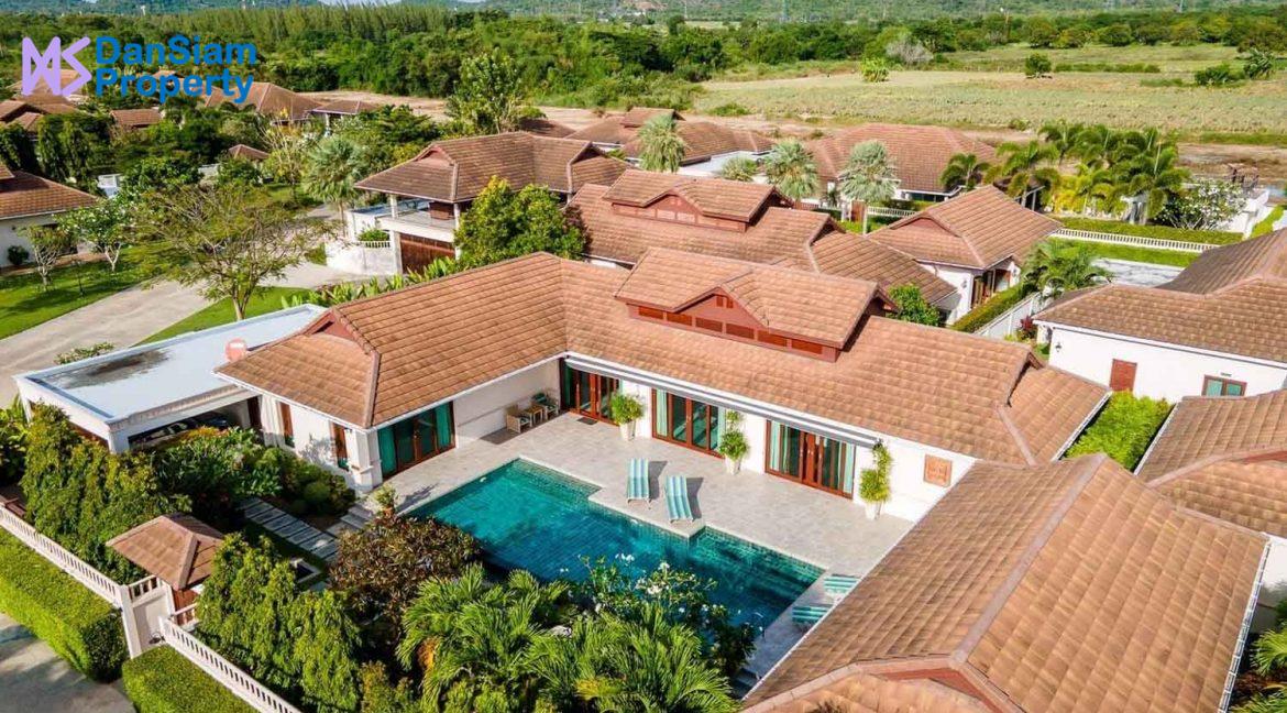 01 Exceptional Bali-style villa