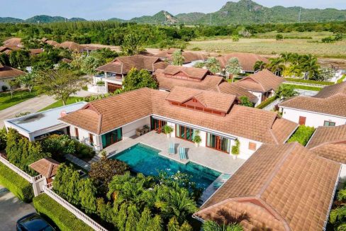 01 Exceptional Bali-style villa