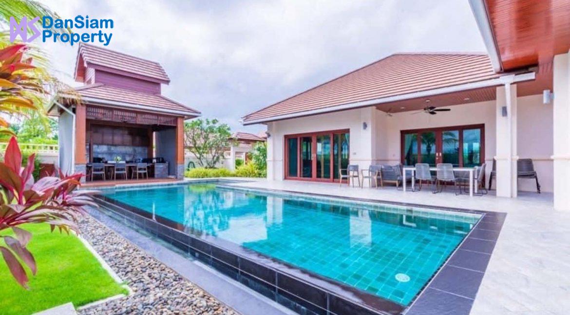 01 Luxury Balinese Pool Villa