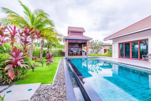 03 Luxury Balinese Pool Villa