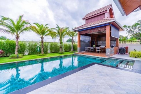 04 Luxury Balinese Pool Villa