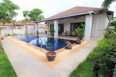 05 HHH5 Balinese Pool Villa (3-Bedroom)