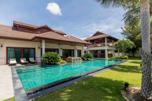 06 HHH5 Balinese Pool Villa (3-Bedroom)
