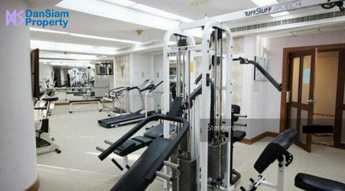 87 Fitness room