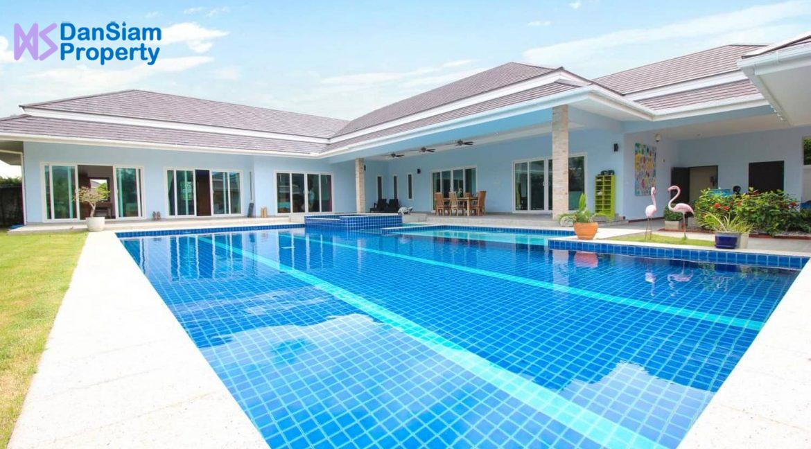 02 Exceptional 5-Bed pool villa