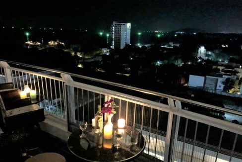 19 Balcony at night