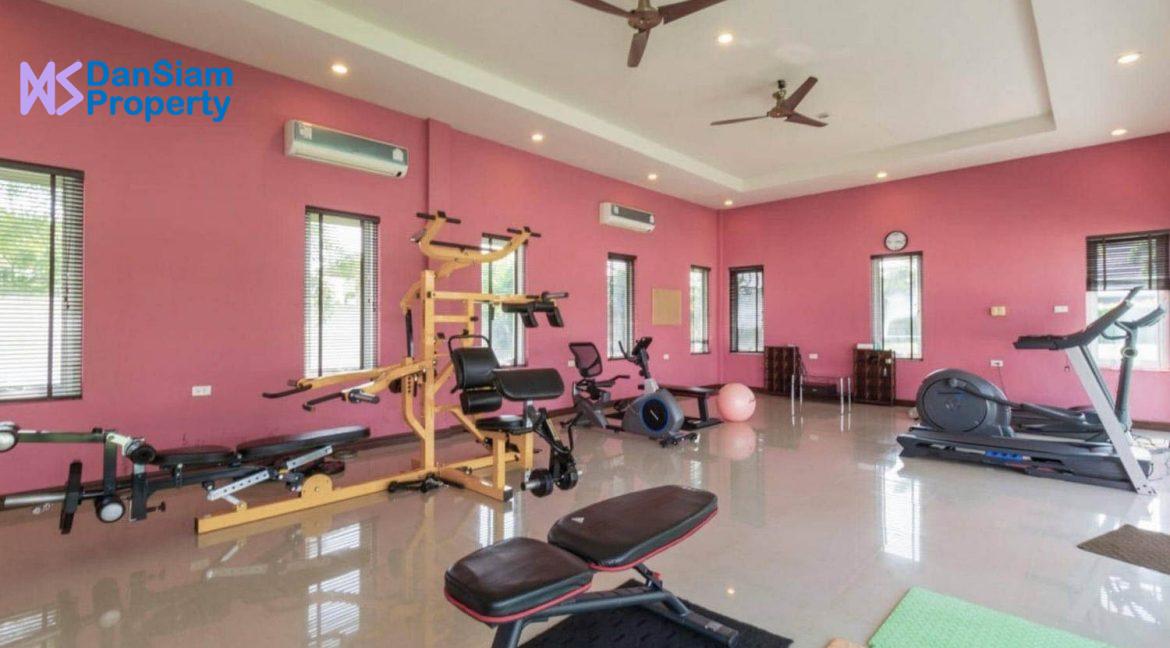 85 Palm Villas fitness room