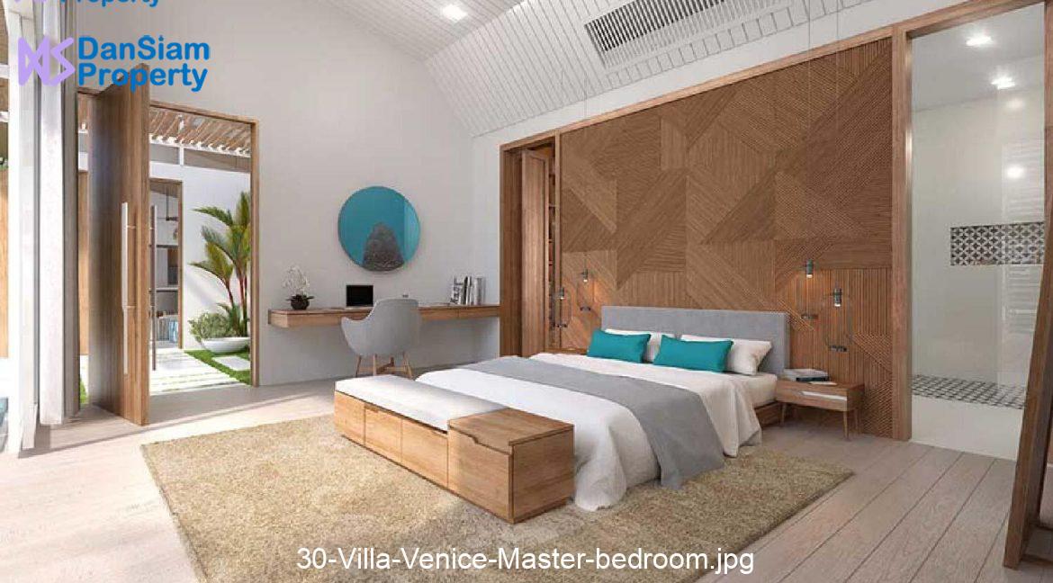 30-Villa-Venice-Master-bedroom.jpg