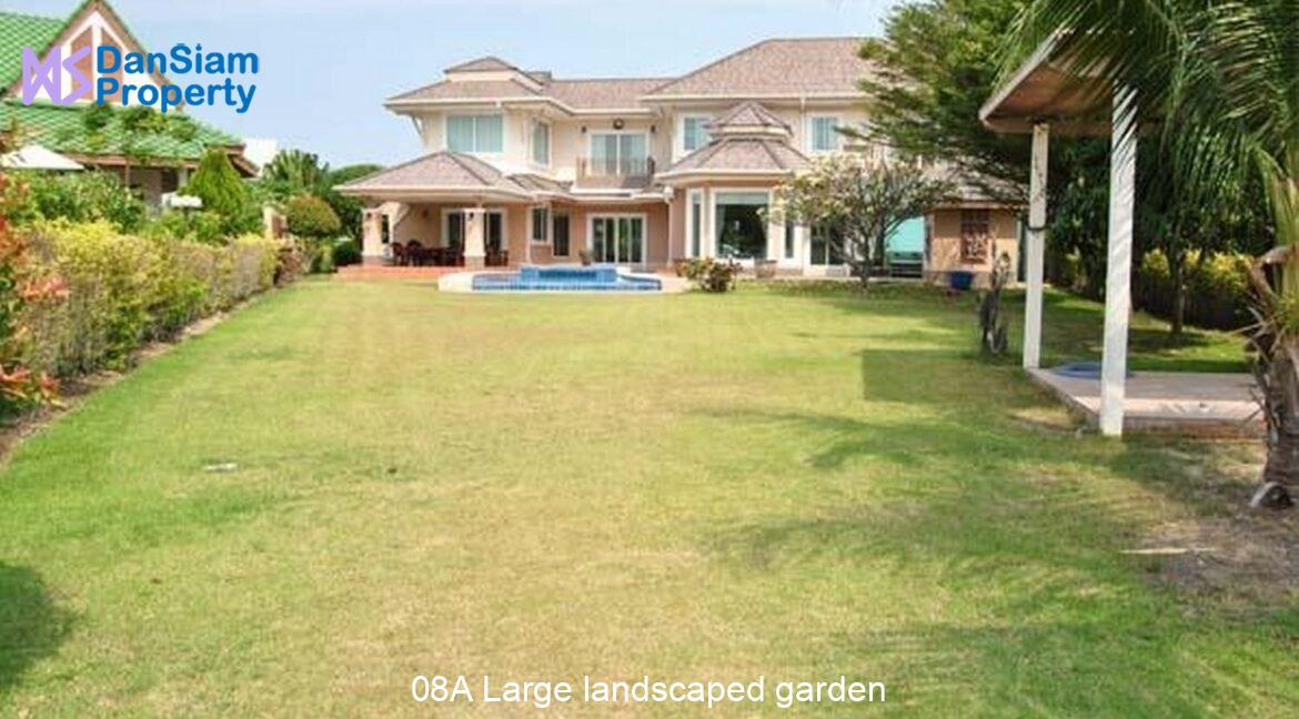 08A Large landscaped garden