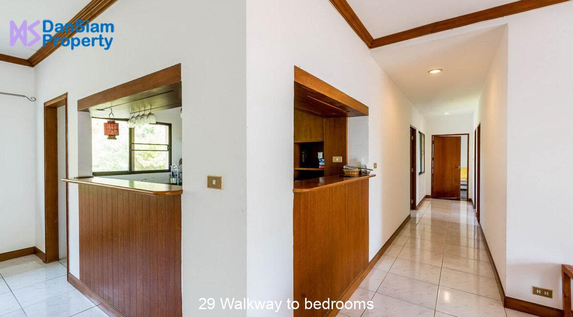 29 Walkway to bedrooms