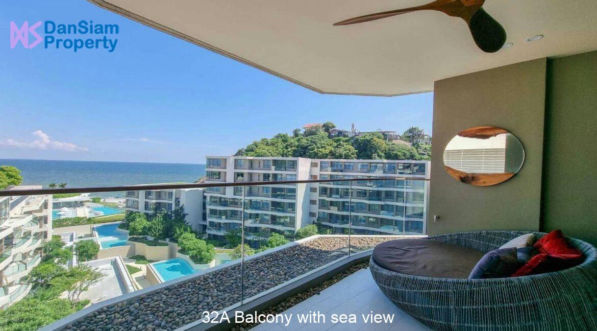 32A Balcony with sea view