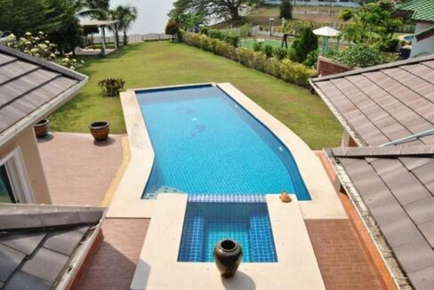 33 View to pool area