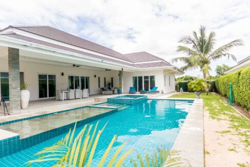 02A High standard pool villa