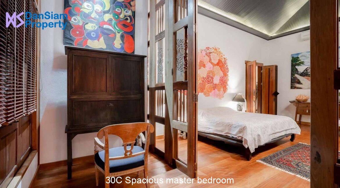 30C Spacious master bedroom