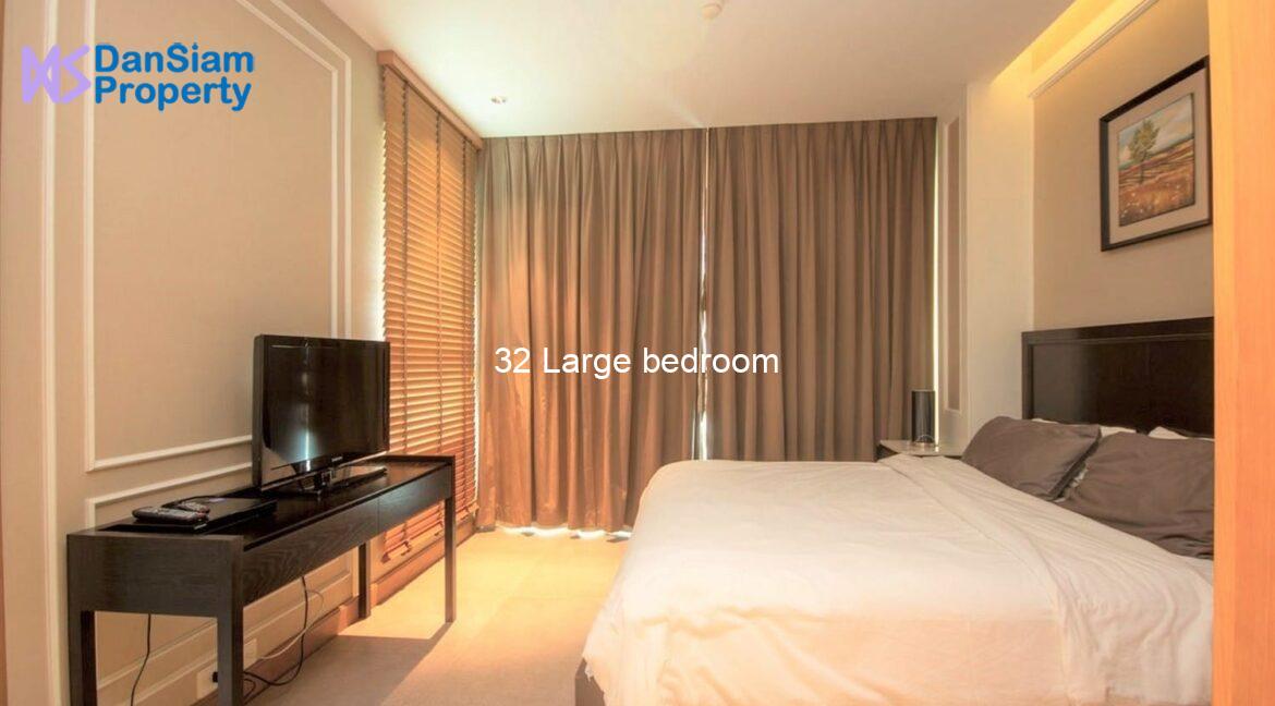 32 Large bedroom